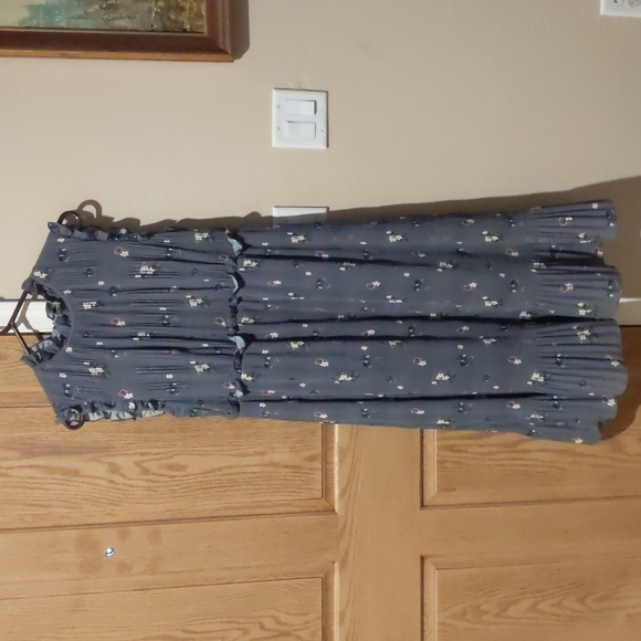 Ted Baker, size 12 sleeveless grey floral midi dress - Picture 2 of 15